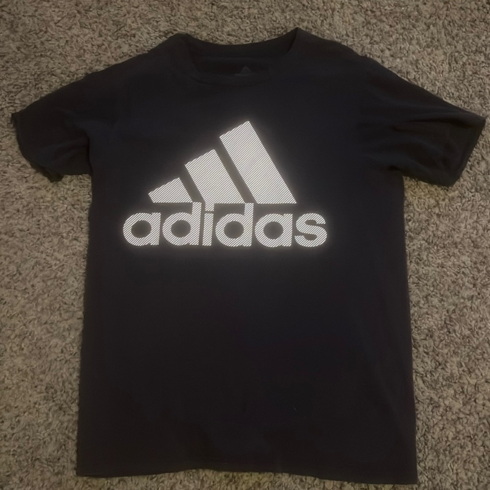 Adidas tee